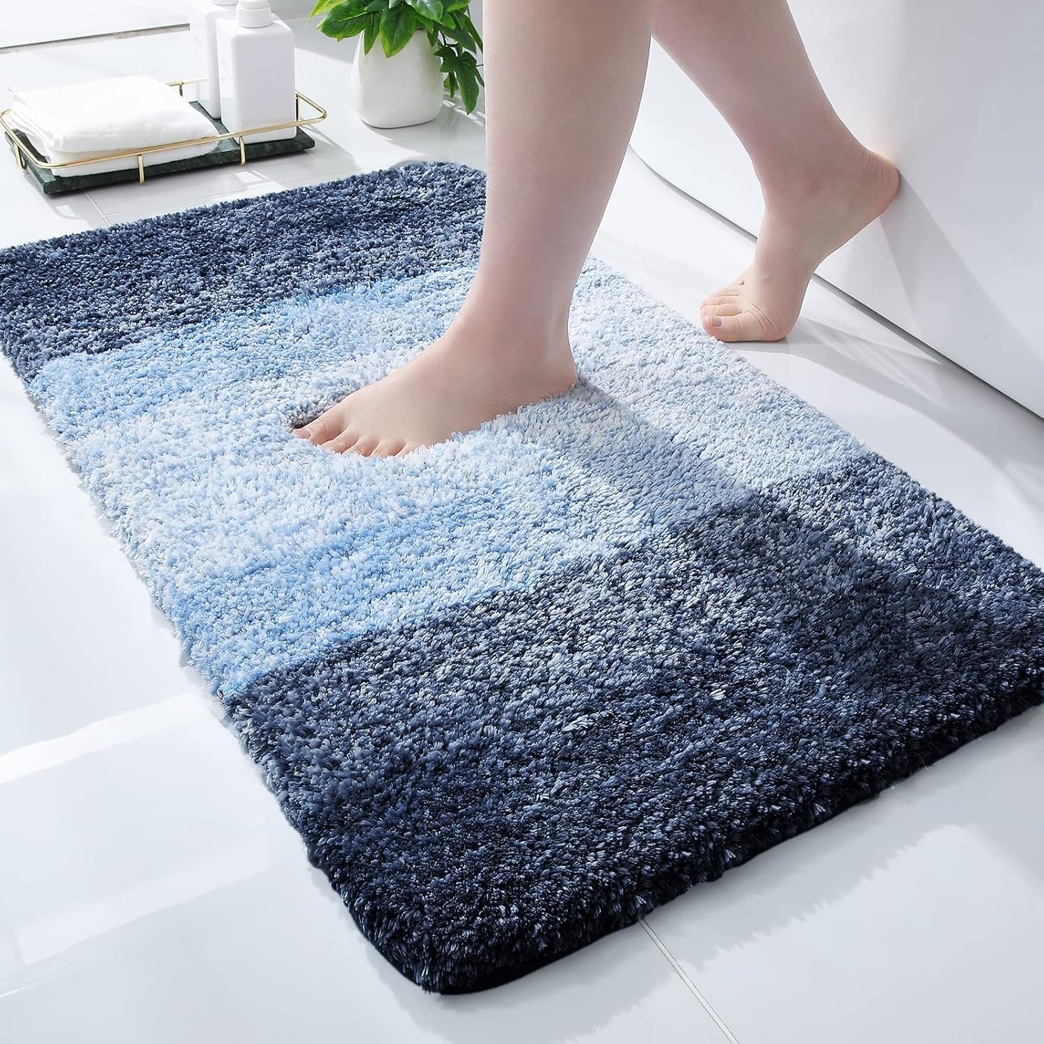 What Is The Best Rug For A Bathroom